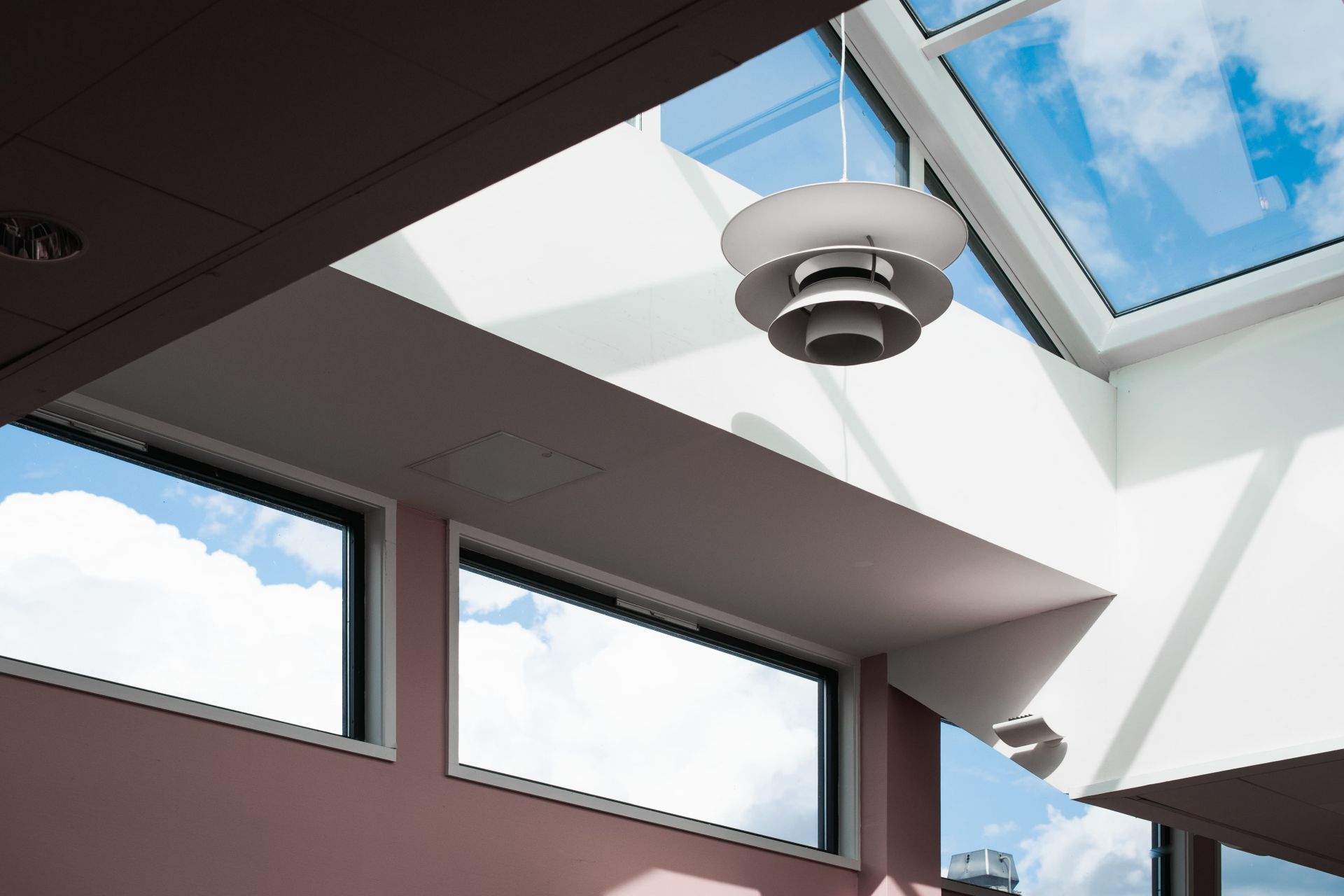 提升住宅舒適度和節能效果：探索台南屋頂隔熱和清潔的關聯